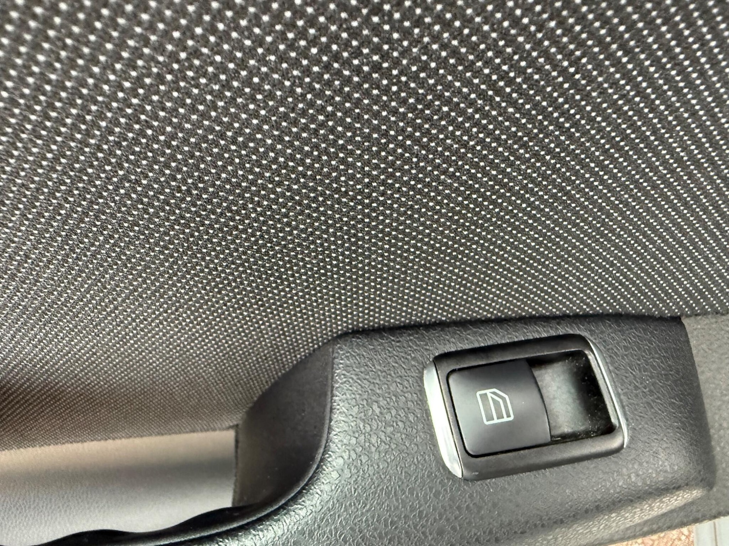 Used Mercedes-Benz C Class 2012 for sale - 77144326: Photo 30