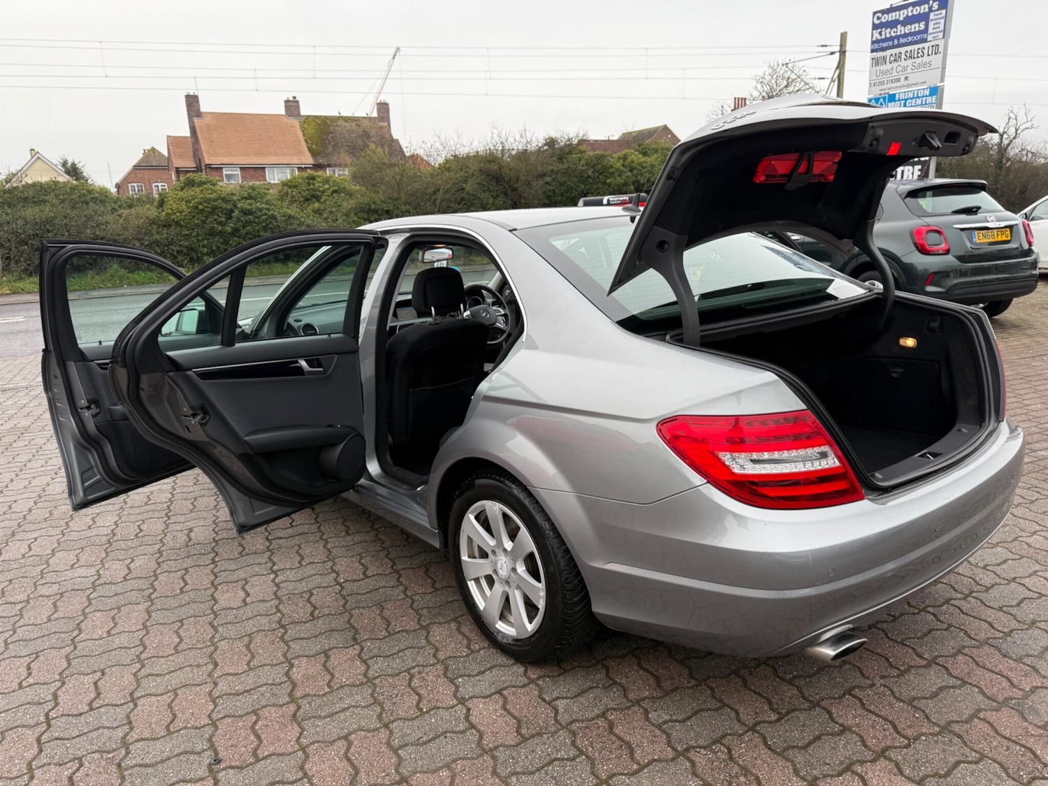 Used Mercedes-Benz C Class 2012 for sale - 77144326: Photo 48