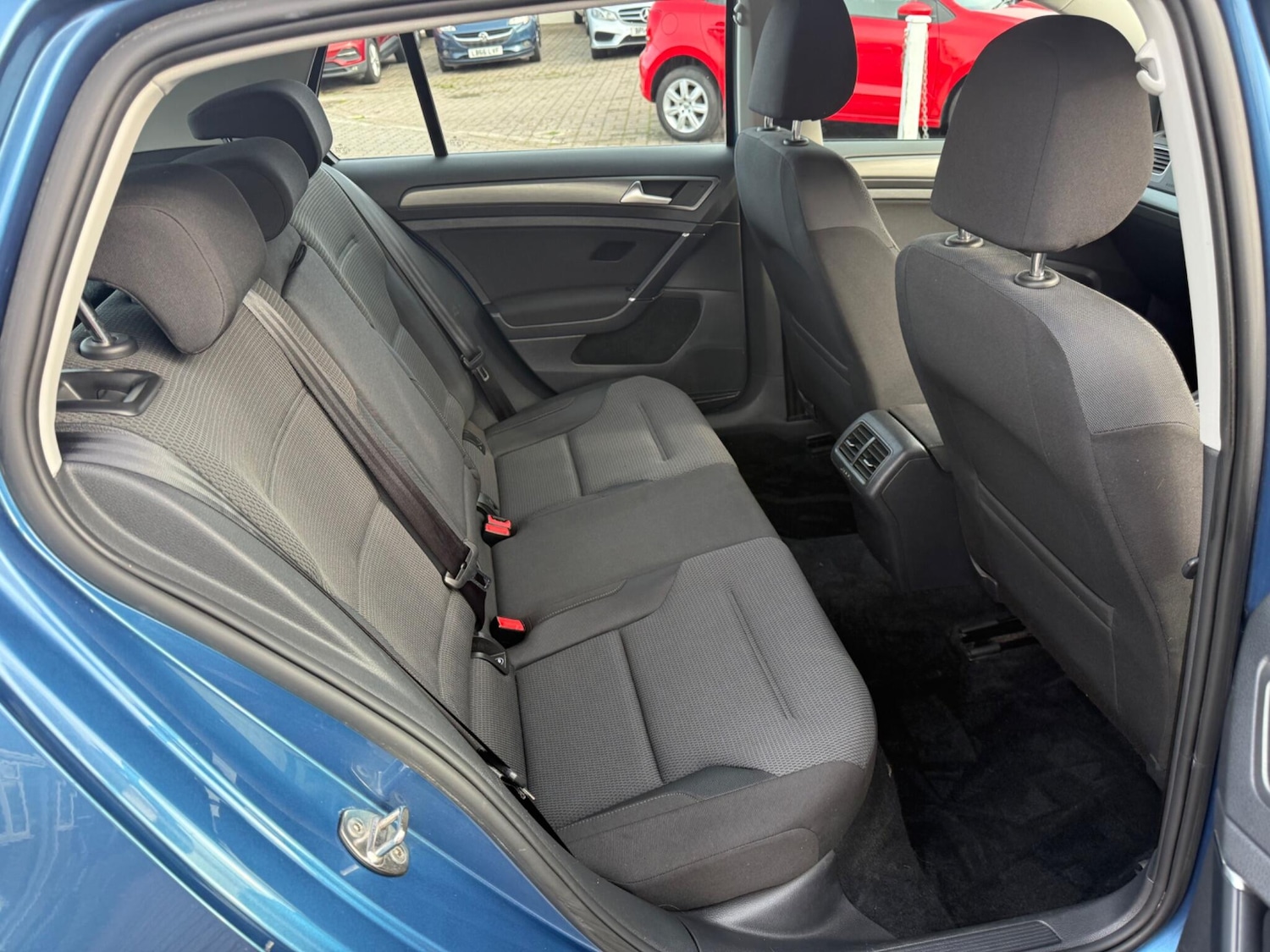 Used Volkswagen Golf 2013 for sale - 76423804: Photo 27