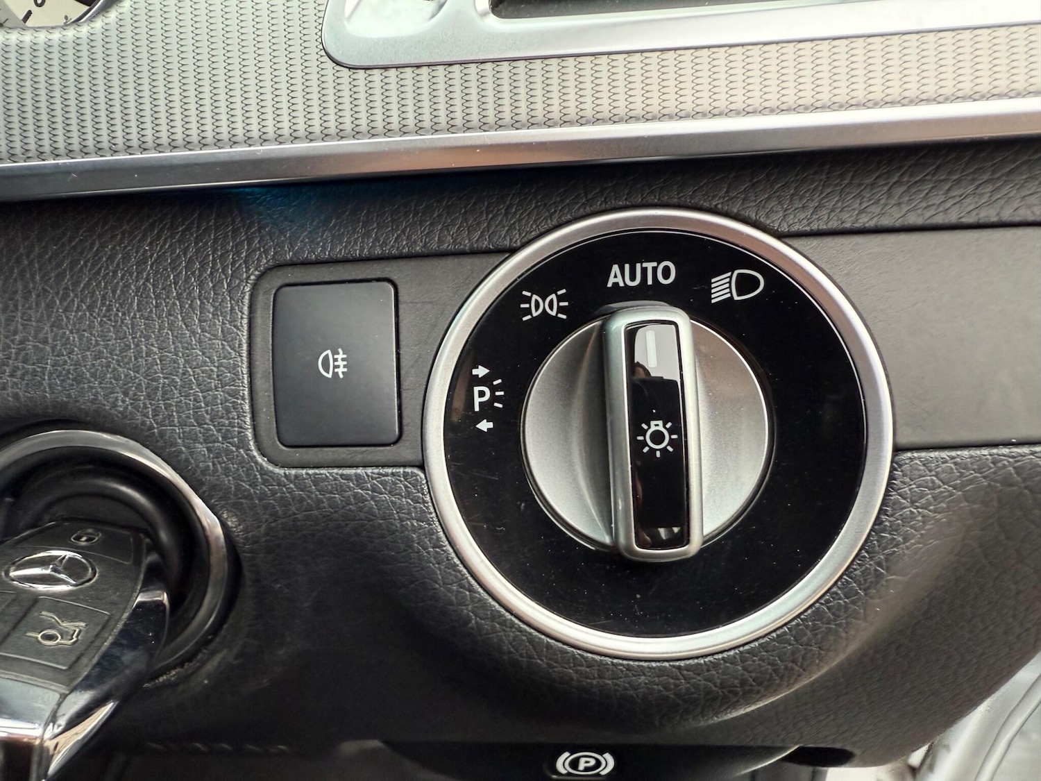 Used Mercedes-Benz E Class 2014 for sale - 76499413: Photo 16