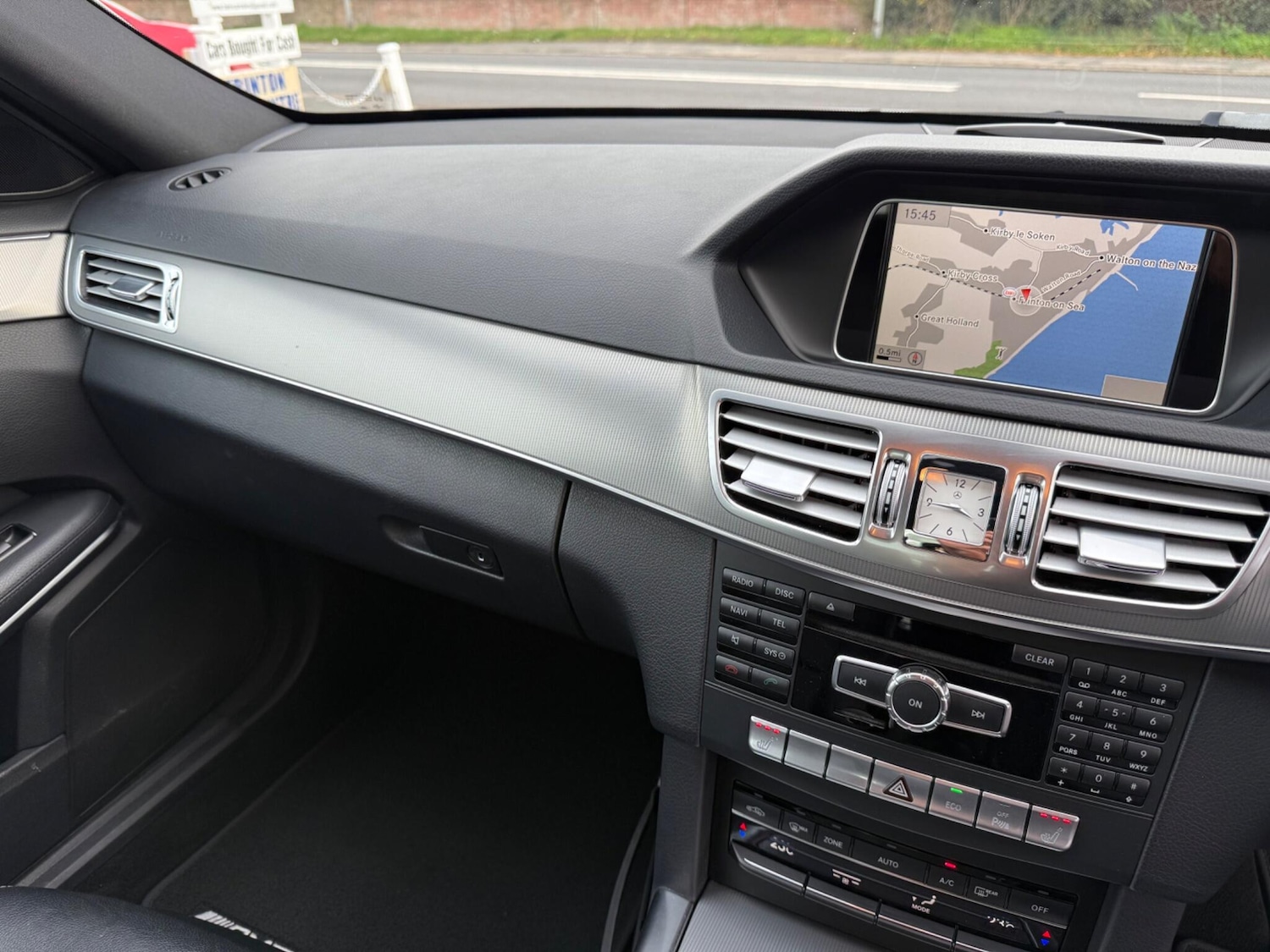 Used Mercedes-Benz E Class 2014 for sale - 76499413: Photo 24