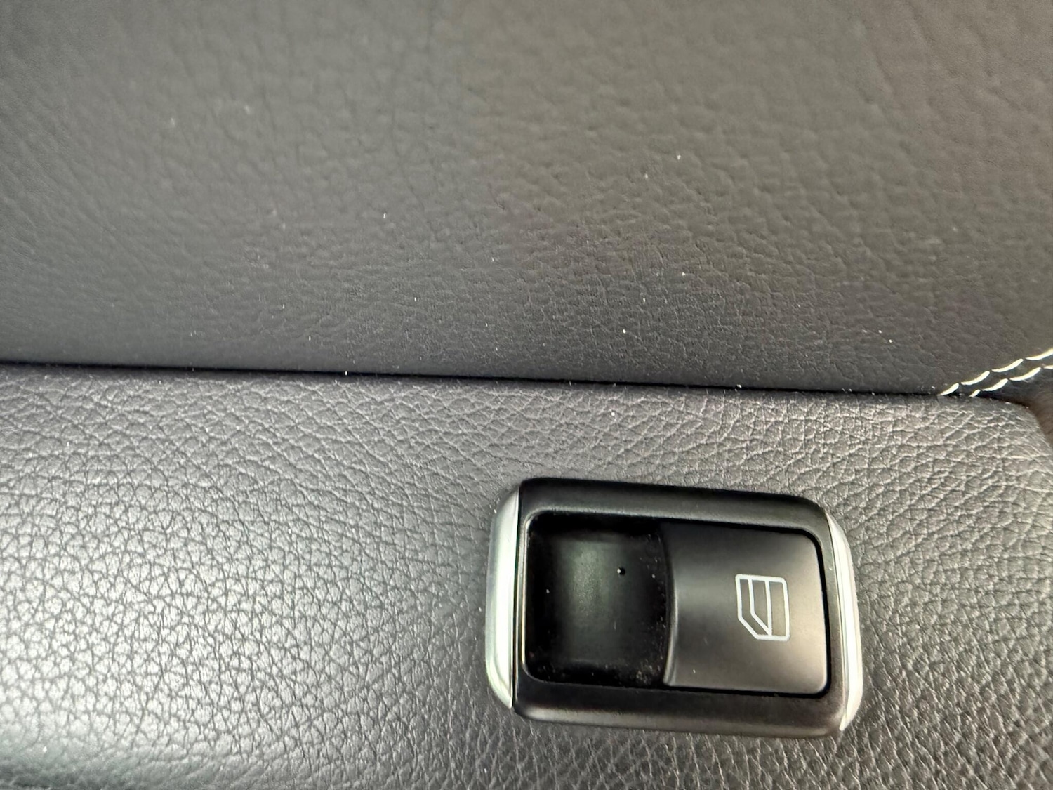 Used Mercedes-Benz E Class 2014 for sale - 76499413: Photo 29