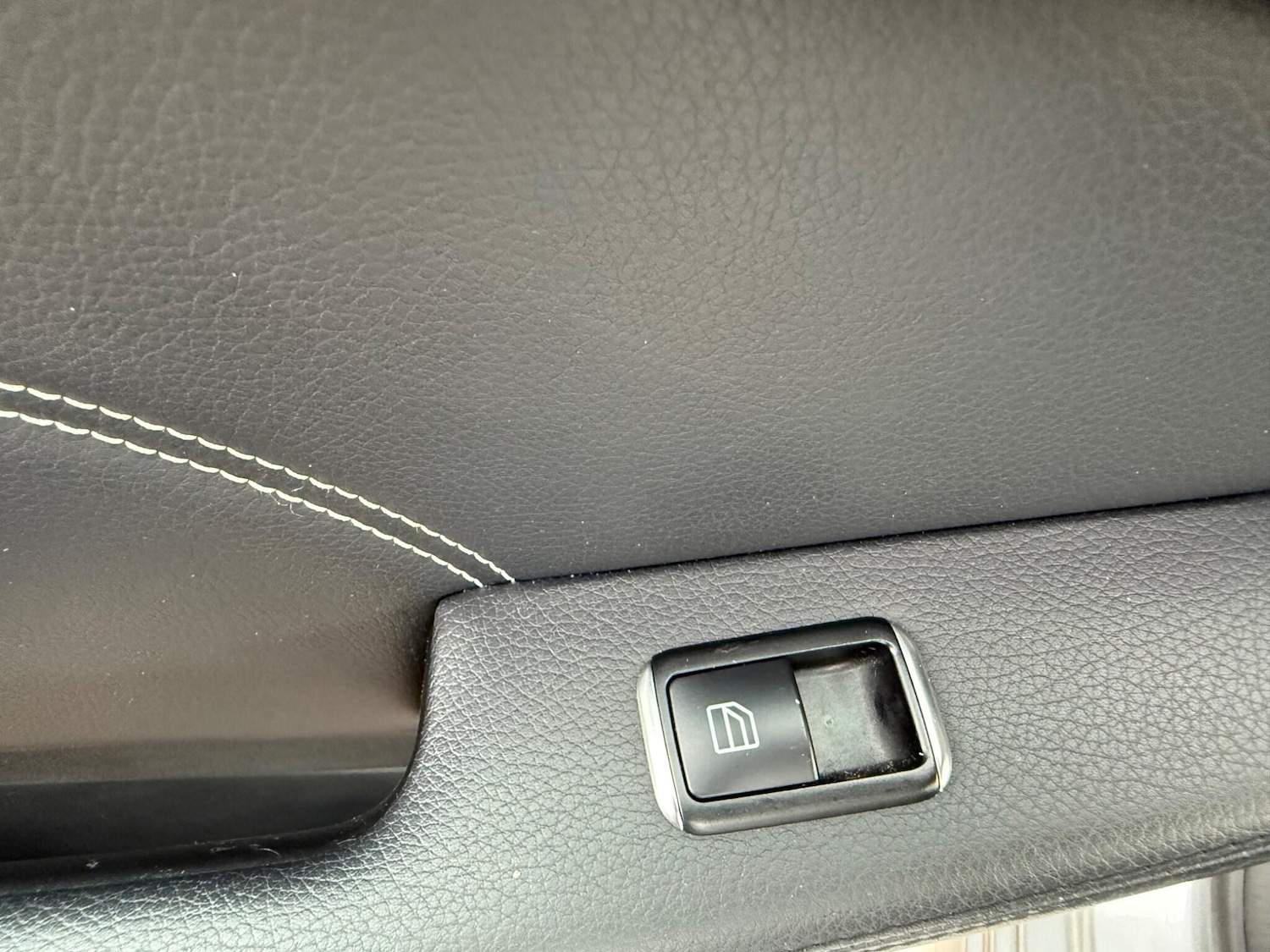 Used Mercedes-Benz E Class 2014 for sale - 76499413: Photo 33