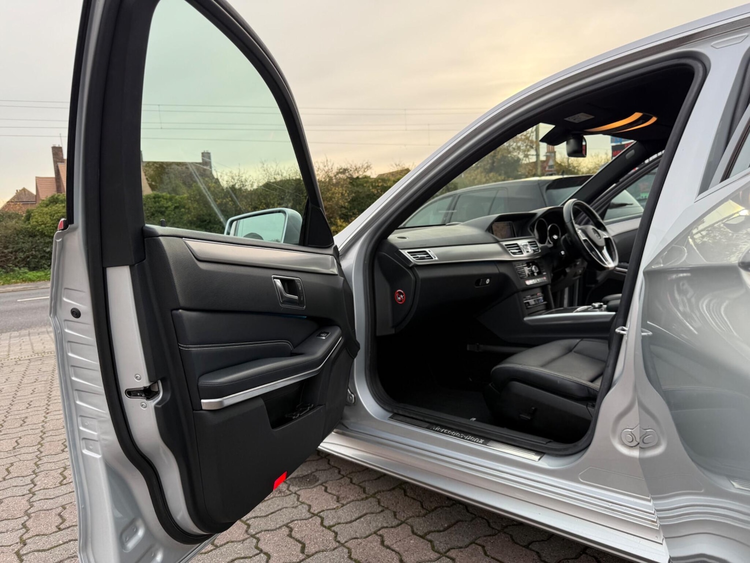 Used Mercedes-Benz E Class 2014 for sale - 76499413: Photo 36