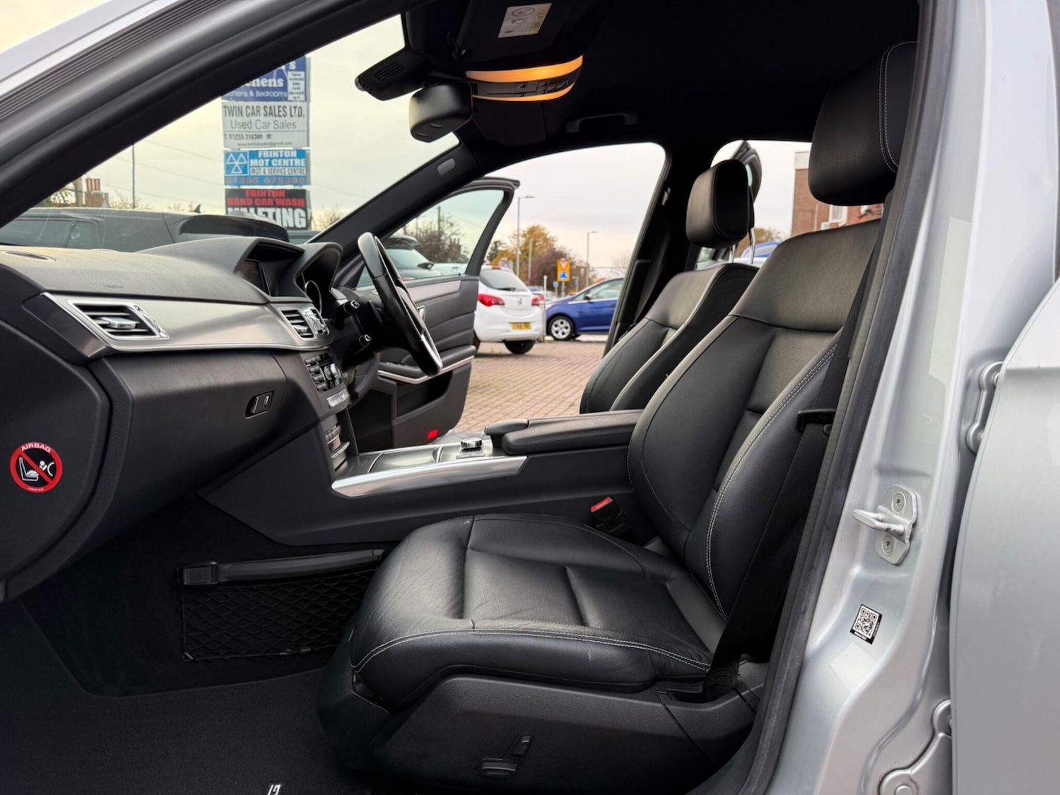 Used Mercedes-Benz E Class 2014 for sale - 76499413: Photo 40