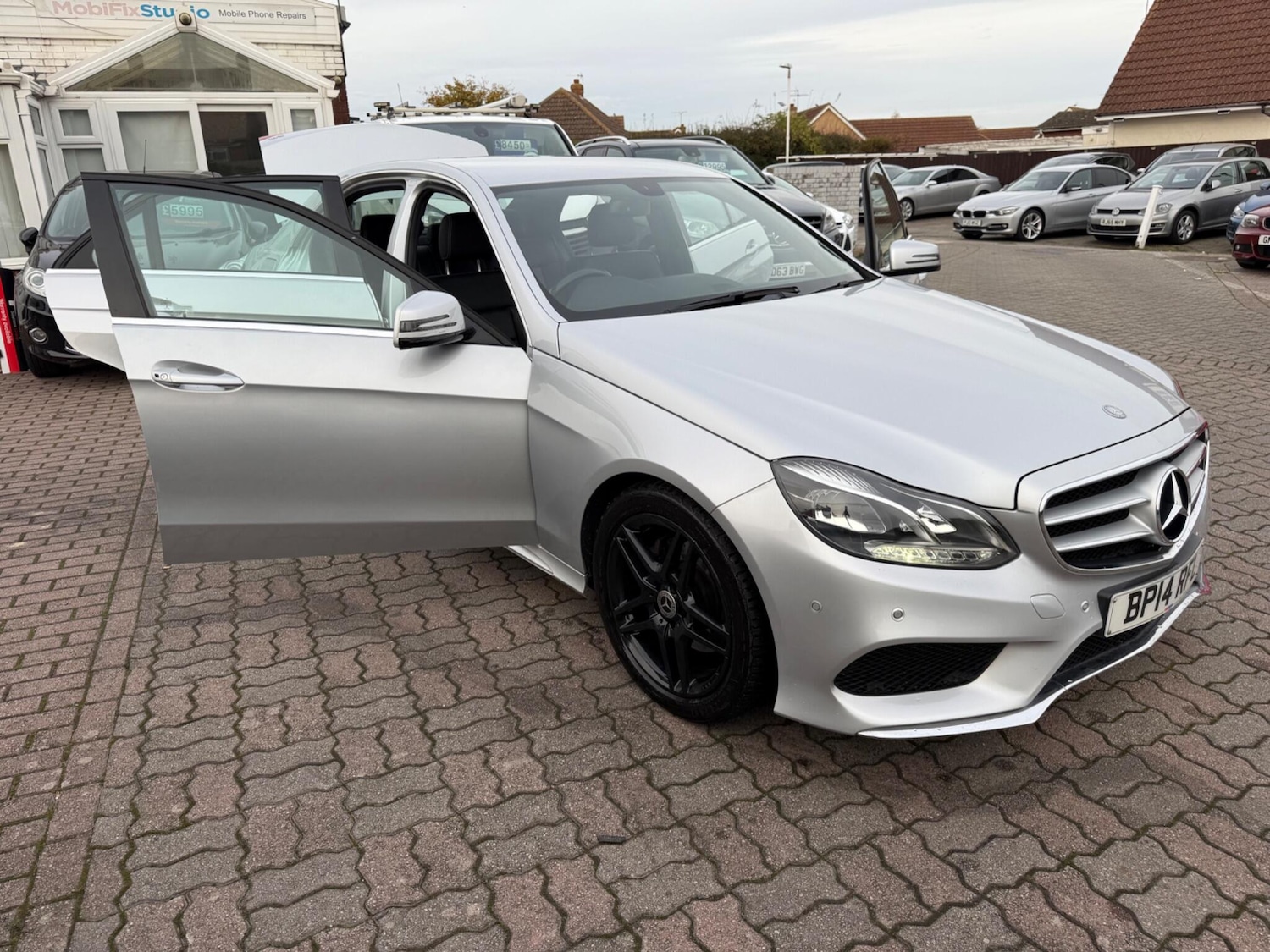 Used Mercedes-Benz E Class 2014 for sale - 76499413: Photo 47