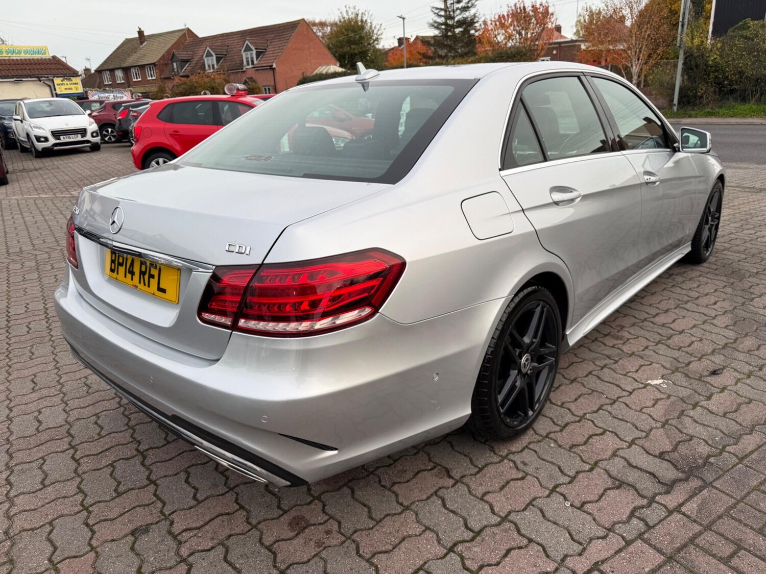 Used Mercedes-Benz E Class 2014 for sale - 76499413: Photo 8
