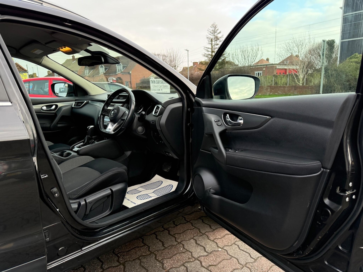 Used Nissan Qashqai 2017 for sale - 77191493: Photo 10