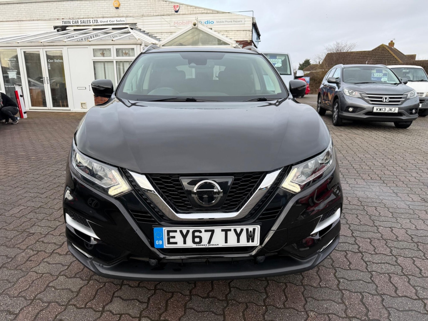 Used Nissan Qashqai 2017 for sale - 77191493: Photo 2