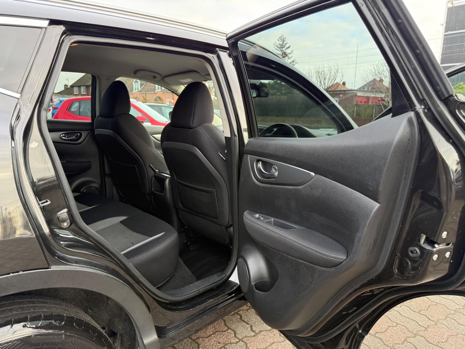 Used Nissan Qashqai 2017 for sale - 77191493: Photo 25