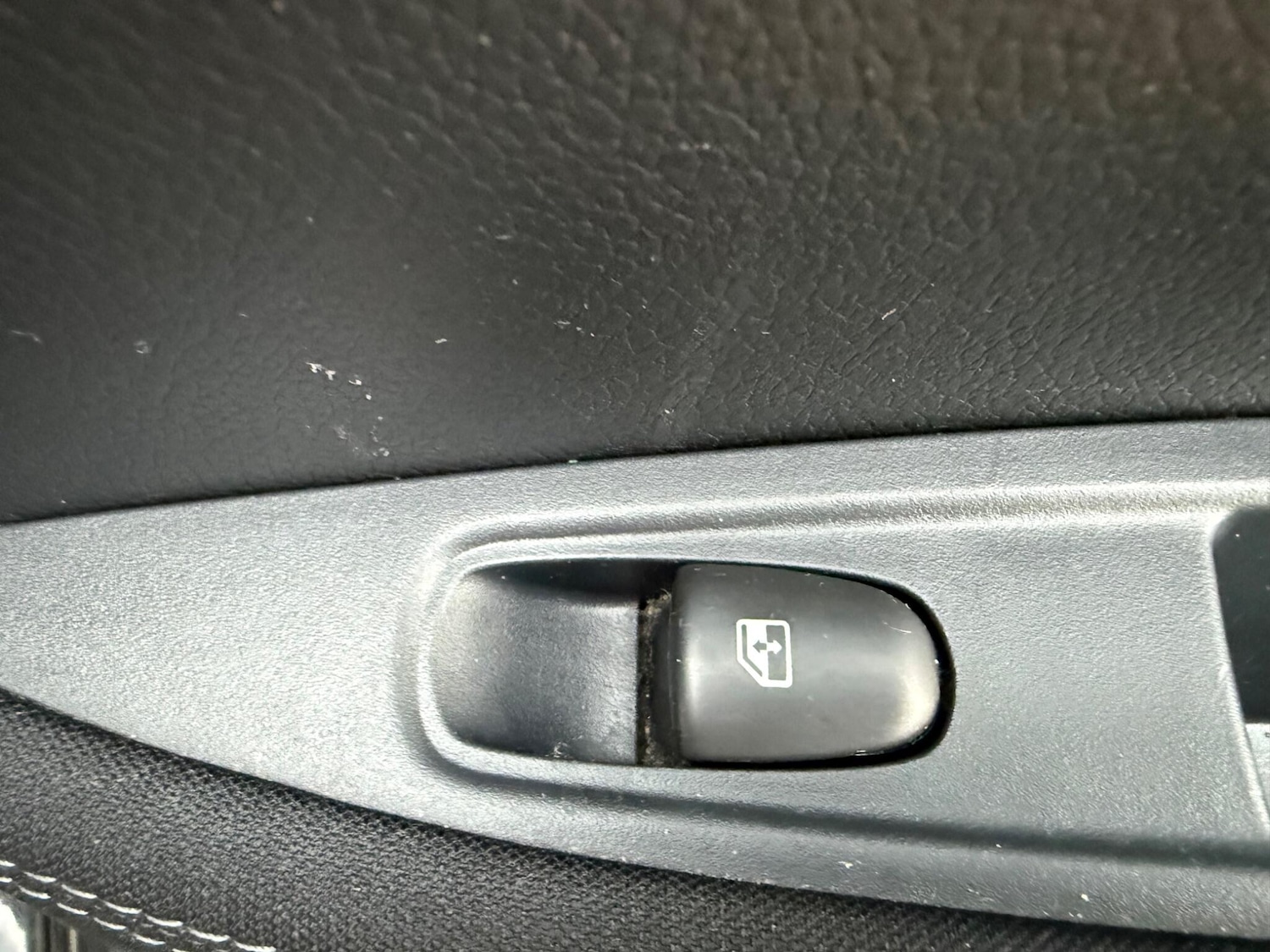 Used Nissan Qashqai 2017 for sale - 77191493: Photo 26