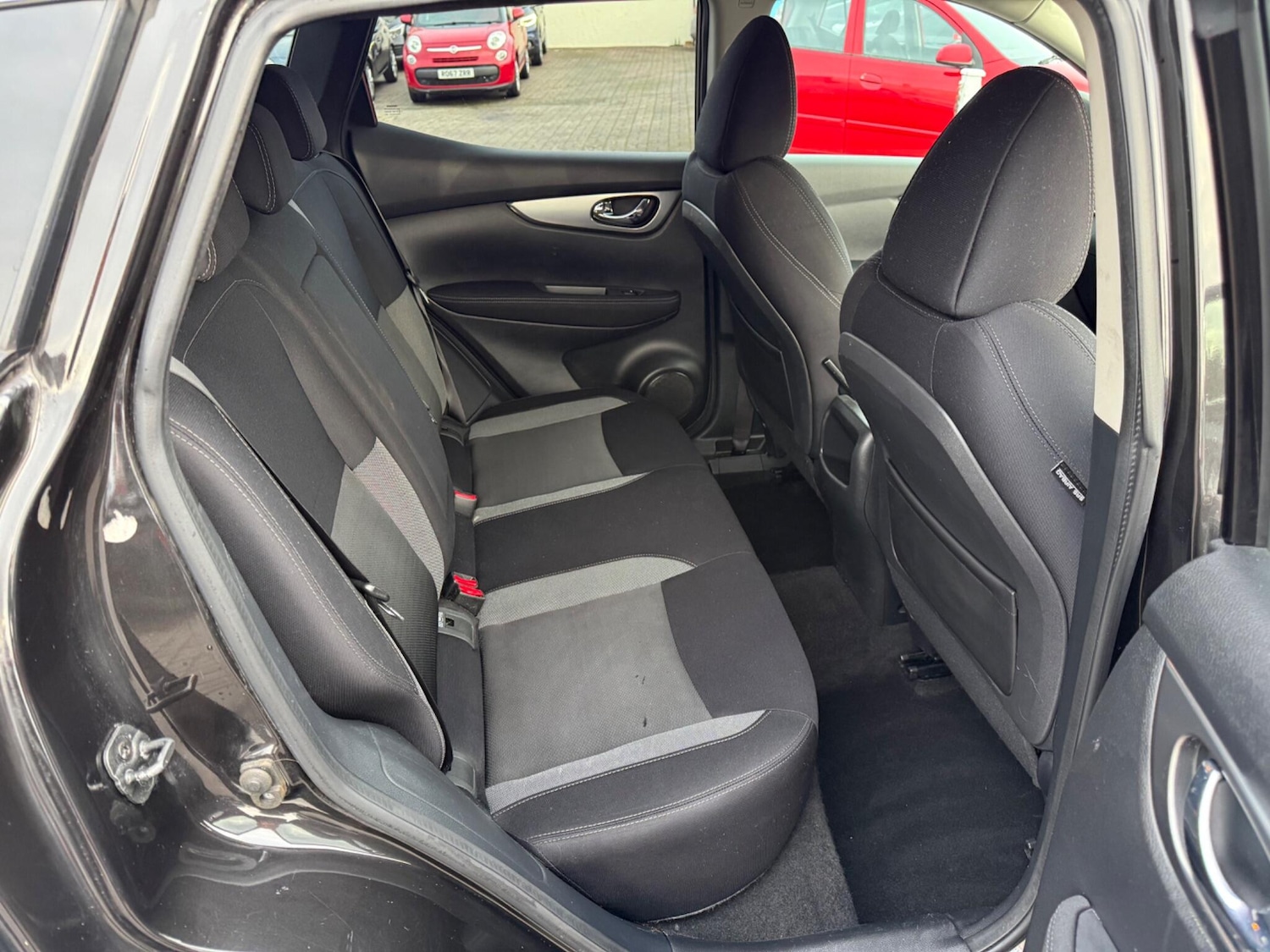 Used Nissan Qashqai 2017 for sale - 77191493: Photo 28