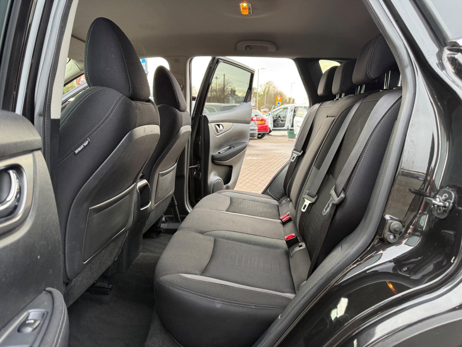 Used Nissan Qashqai 2017 for sale - 77191493: Photo 31