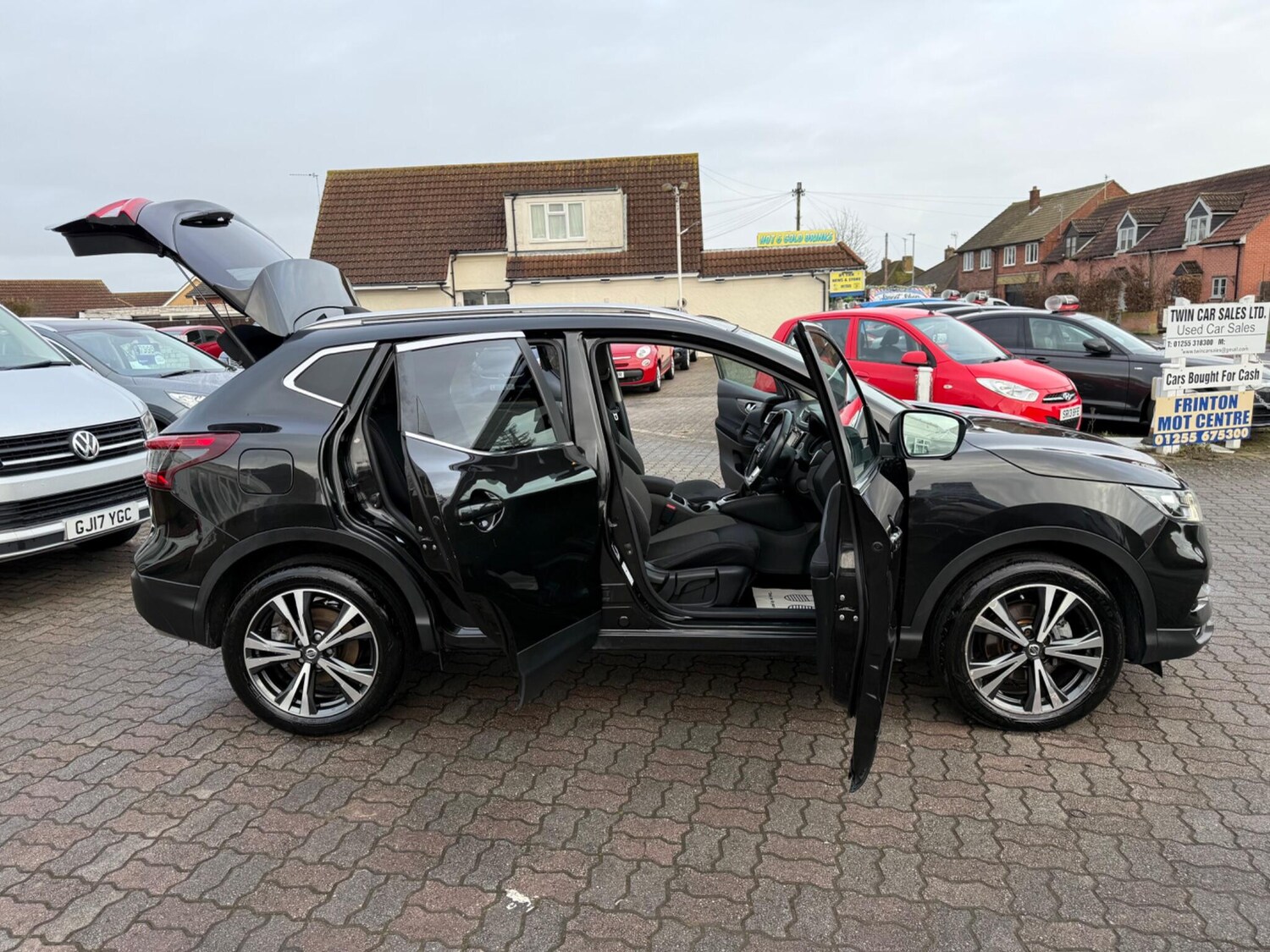 Used Nissan Qashqai 2017 for sale - 77191493: Photo 43