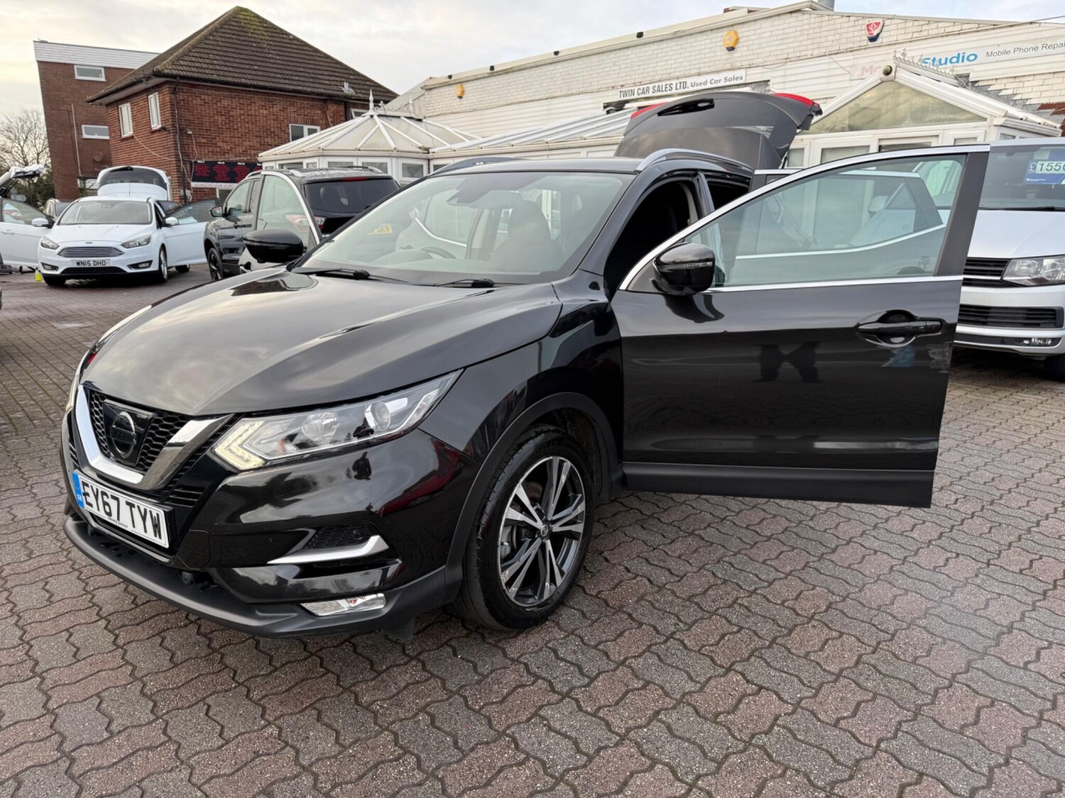 Used Nissan Qashqai 2017 for sale - 77191493: Photo 46
