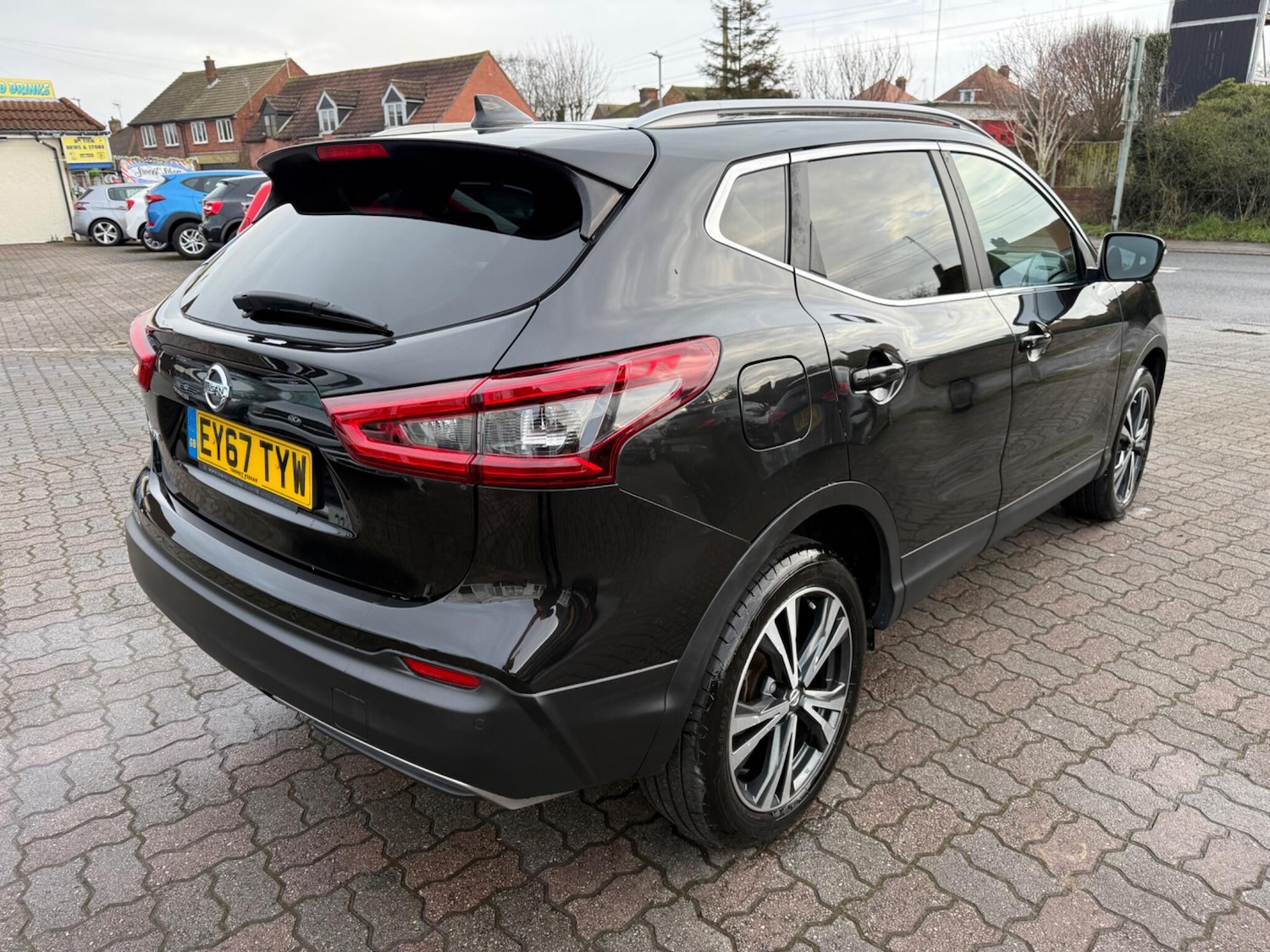 Used Nissan Qashqai 2017 for sale - 77191493: Photo 8