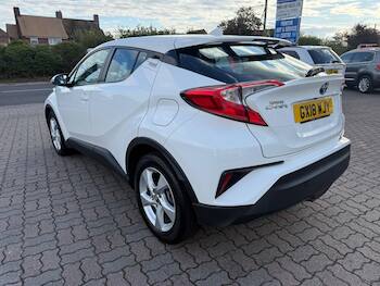 Used Toyota C-HR 2018 for sale - 79874307: Photo