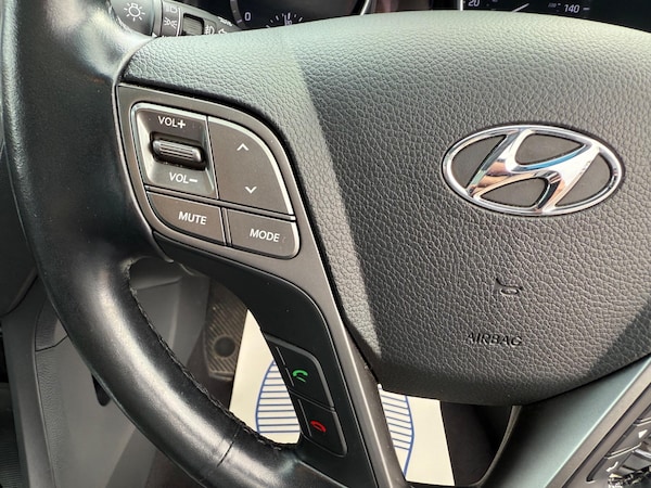 Used Hyundai Santa Fe 2017 for sale - 76032671: Photo 16