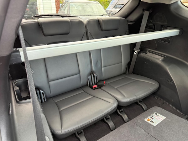 Used Hyundai Santa Fe 2017 for sale - 76032671: Photo 33