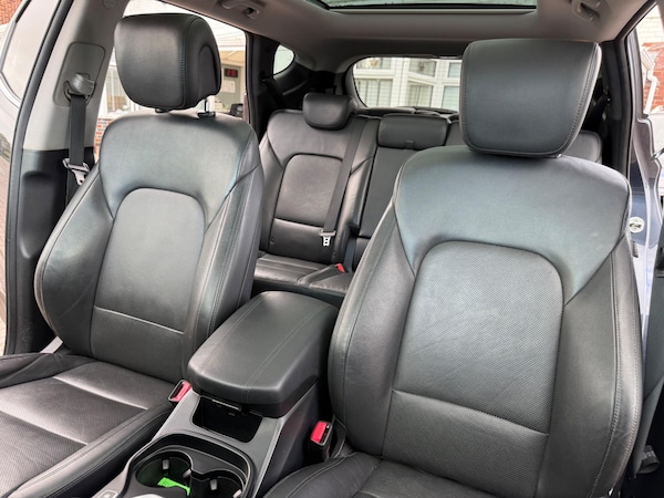 Used Hyundai Santa Fe 2017 for sale - 76032671: Photo 46