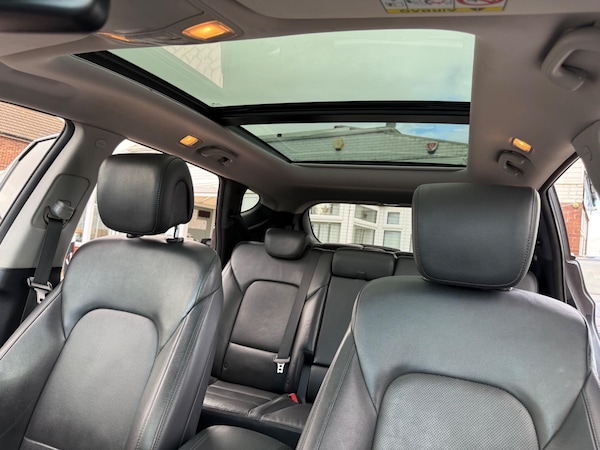 Used Hyundai Santa Fe 2017 for sale - 76032671: Photo 47