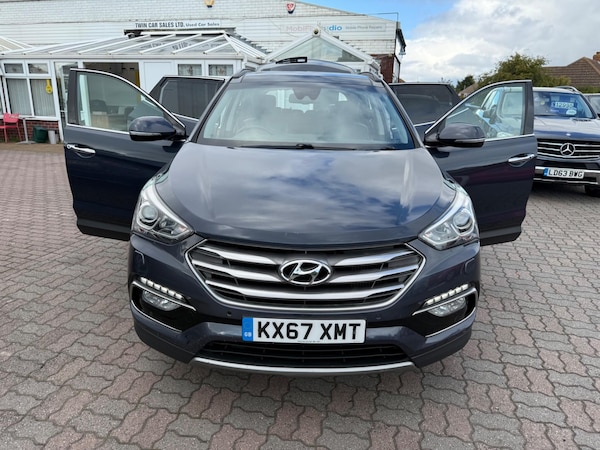 Used Hyundai Santa Fe 2017 for sale - 76032671: Photo 54
