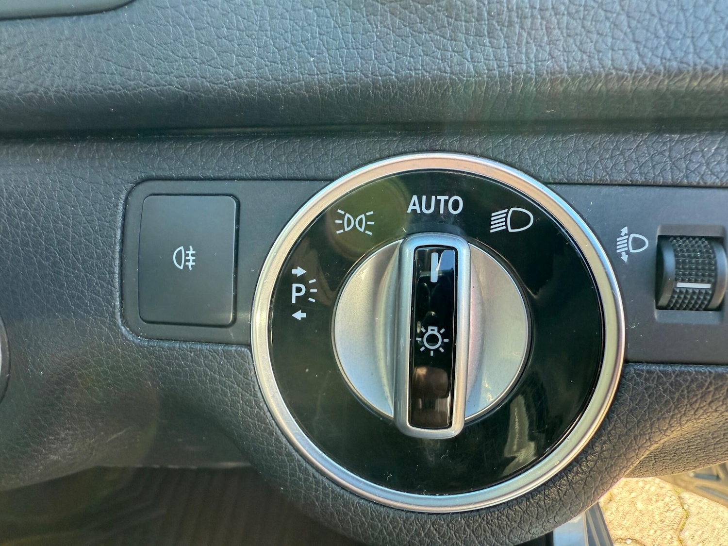 Used Mercedes-Benz C Class 2013 for sale - 76377232: Photo 12