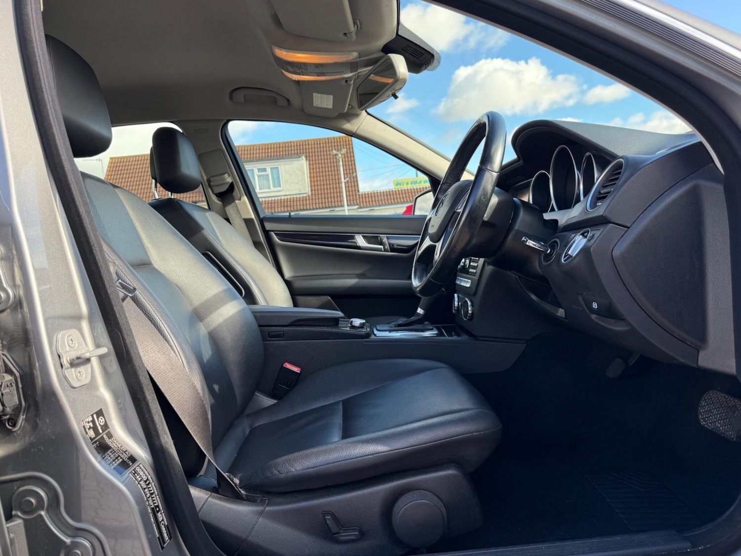 Used Mercedes-Benz C Class 2013 for sale - 76377232: Photo 21