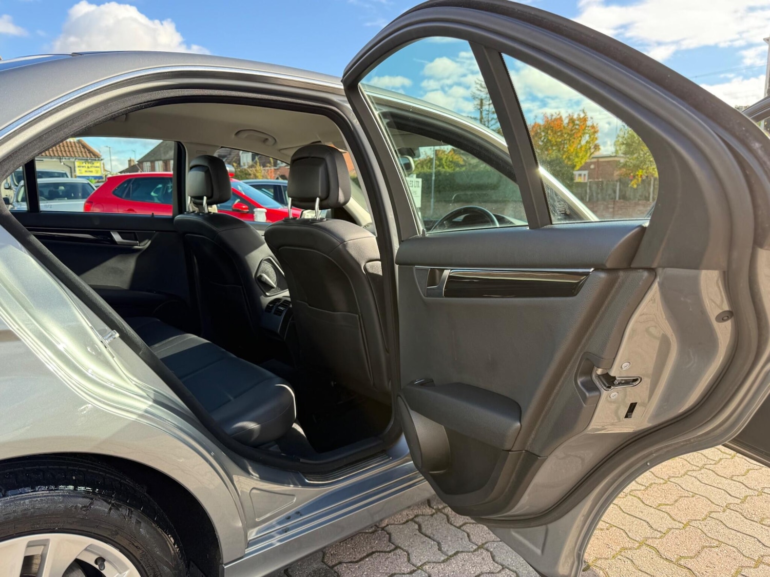 Used Mercedes-Benz C Class 2013 for sale - 76377232: Photo 24