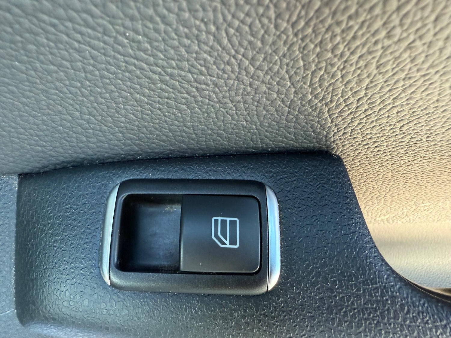 Used Mercedes-Benz C Class 2013 for sale - 76377232: Photo 25