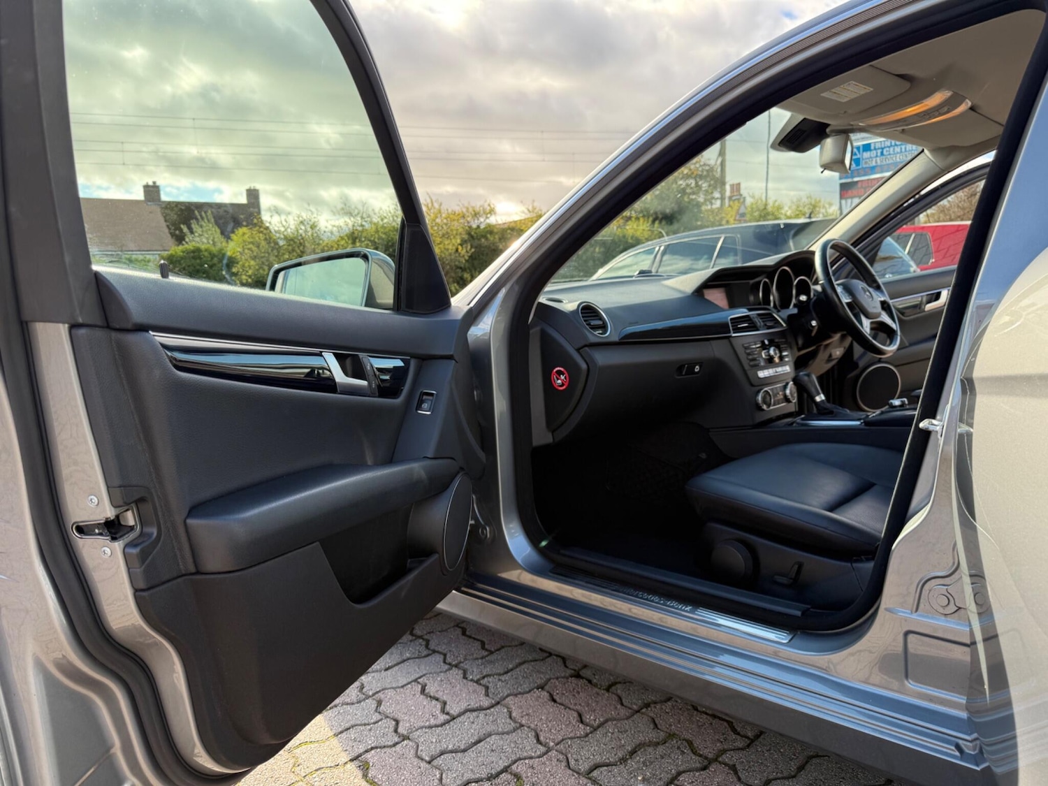 Used Mercedes-Benz C Class 2013 for sale - 76377232: Photo 32