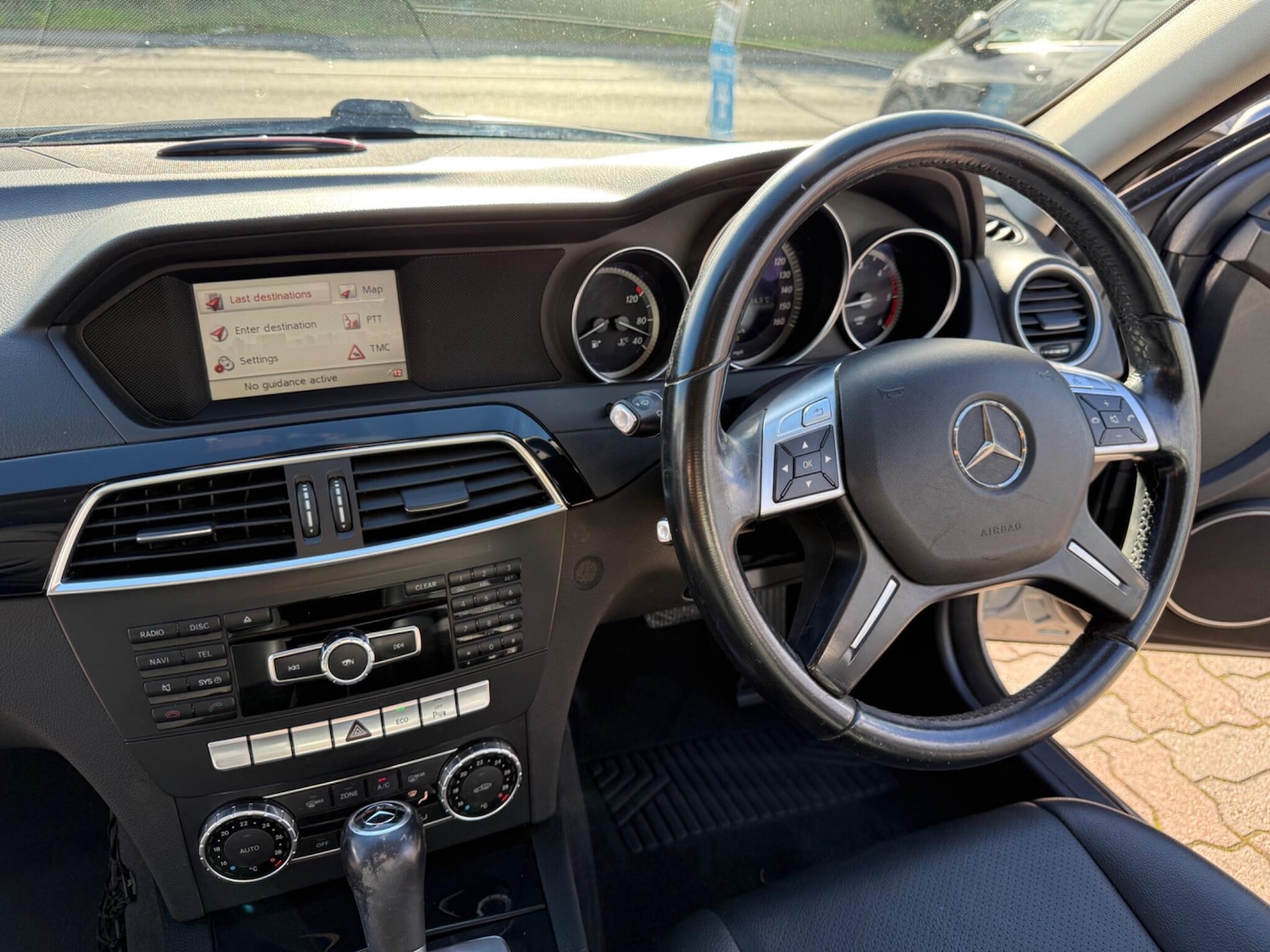 Used Mercedes-Benz C Class 2013 for sale - 76377232: Photo 34