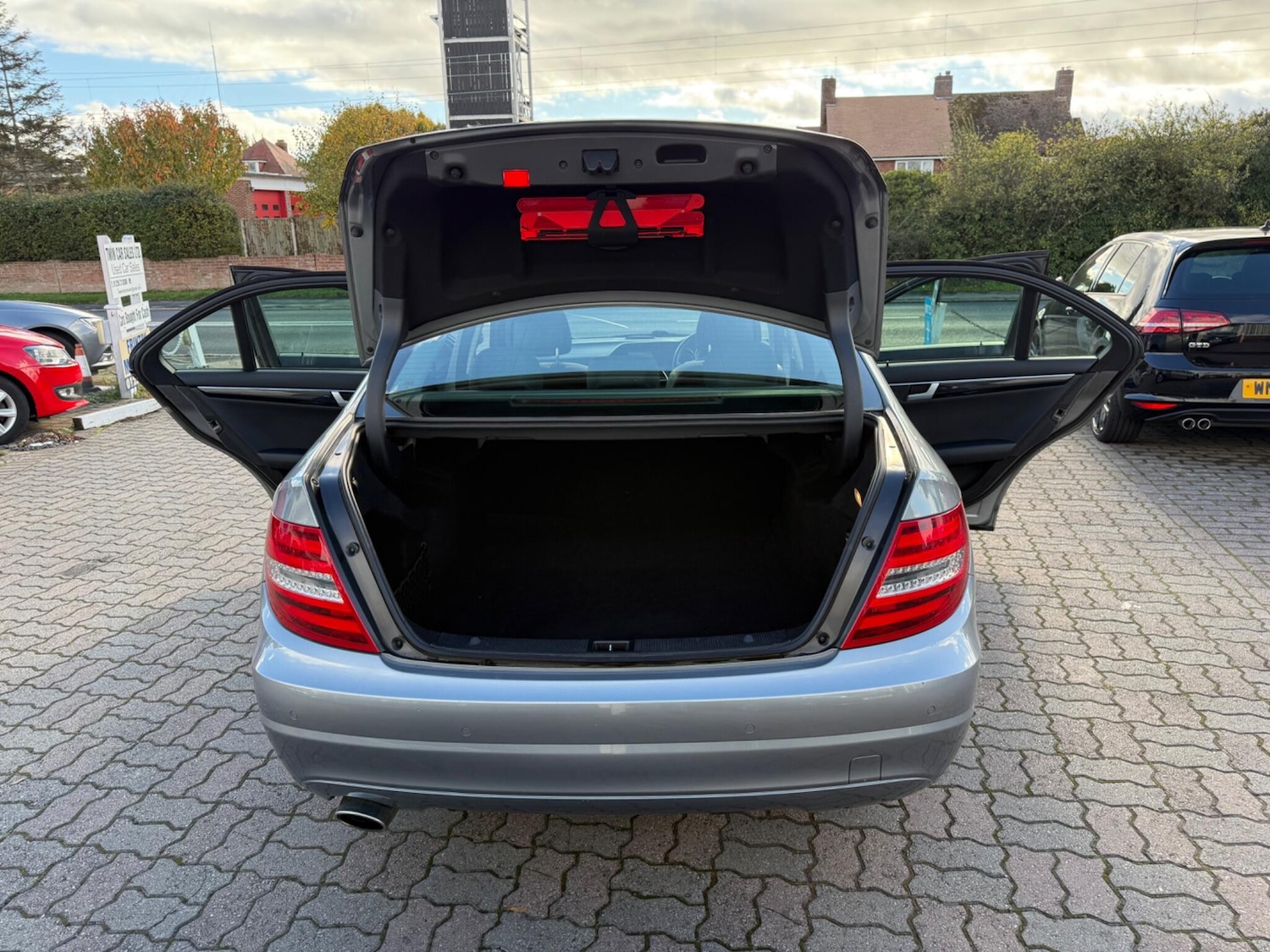 Used Mercedes-Benz C Class 2013 for sale - 76377232: Photo 40