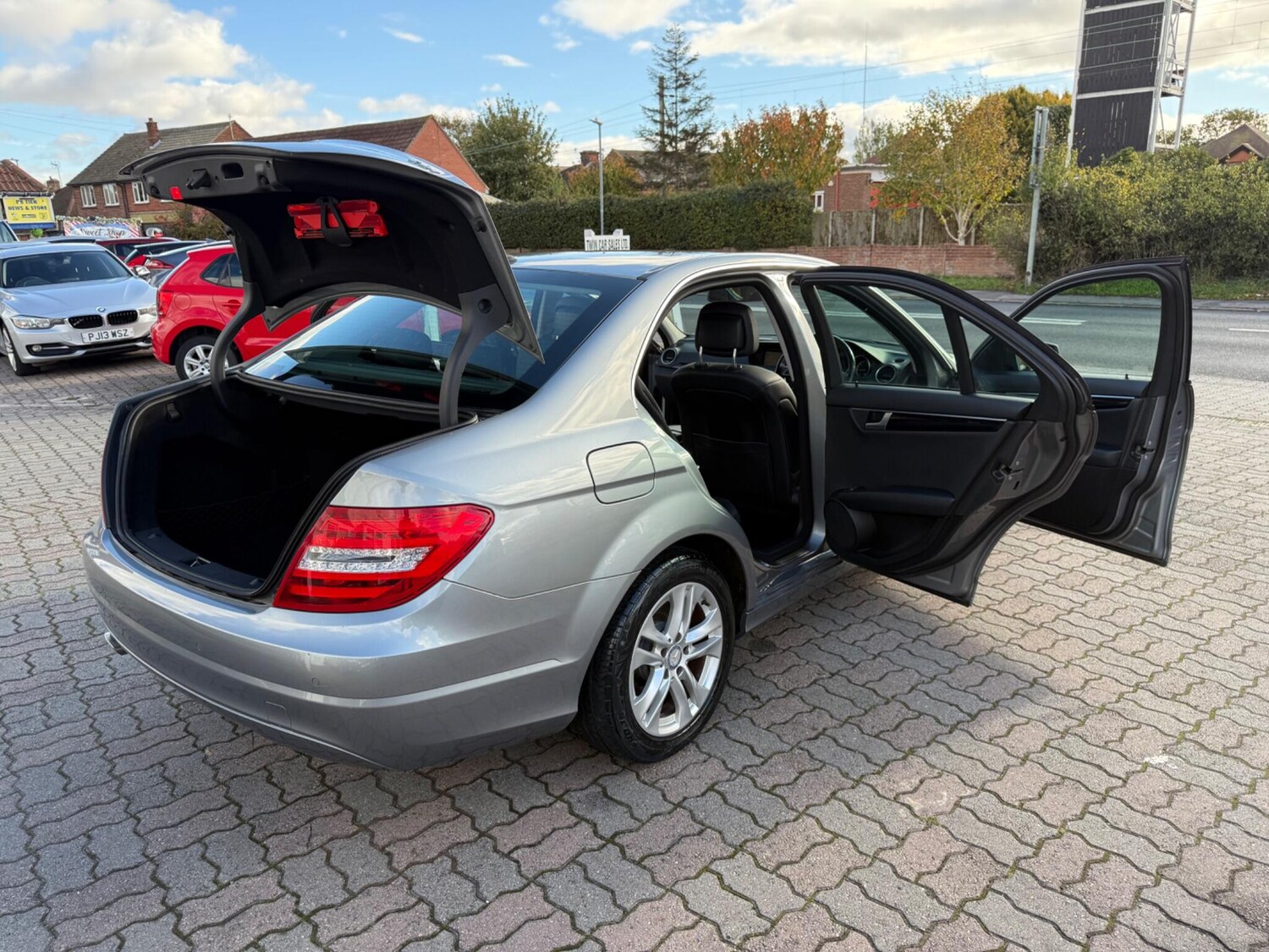 Used Mercedes-Benz C Class 2013 for sale - 76377232: Photo 41