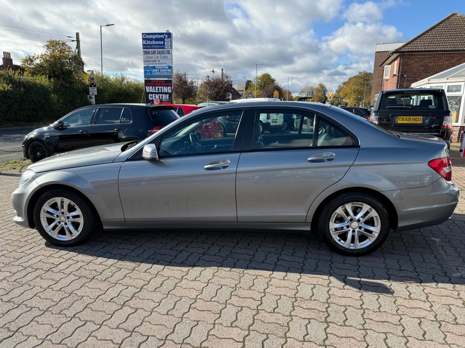 Used Mercedes-Benz C Class 2013 for sale - 76377232: Photo 5