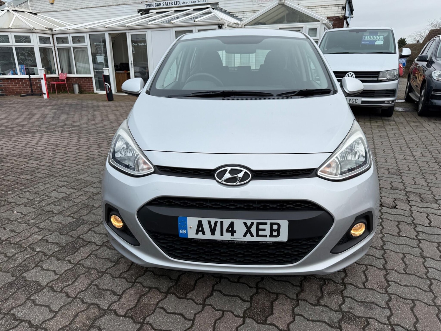 Used Hyundai i10 2014 for sale - 77613050: Photo 2