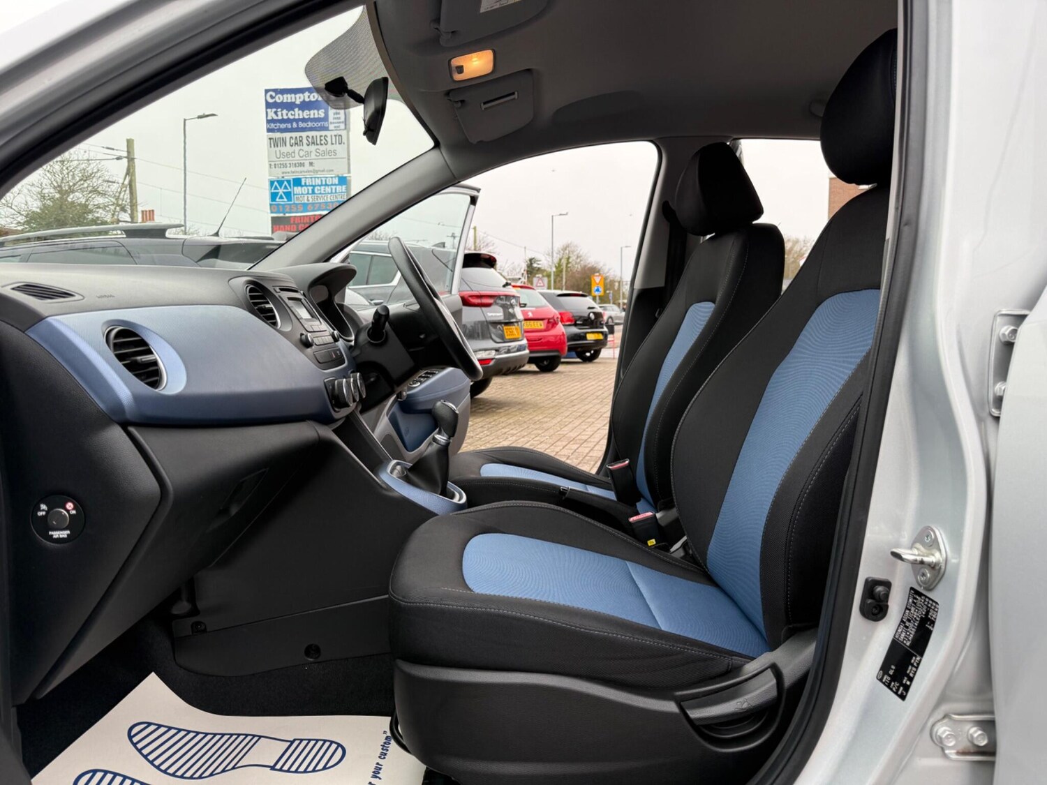 Used Hyundai i10 2014 for sale - 77613050: Photo 32