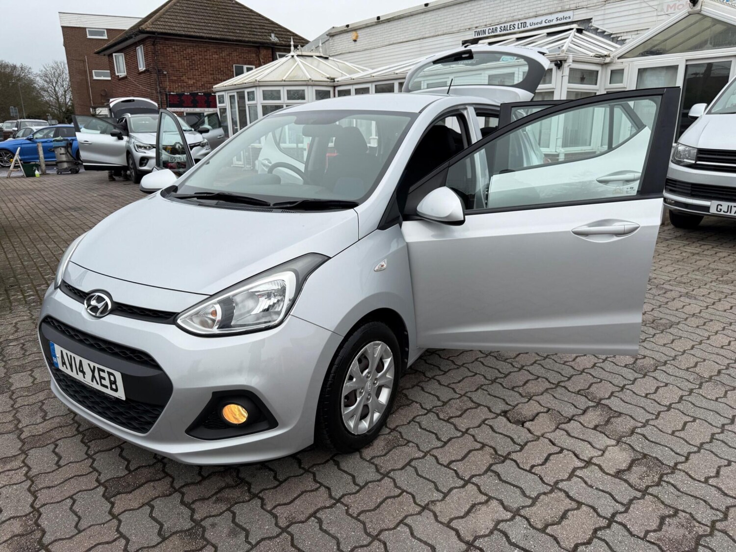 Used Hyundai i10 2014 for sale - 77613050: Photo 41