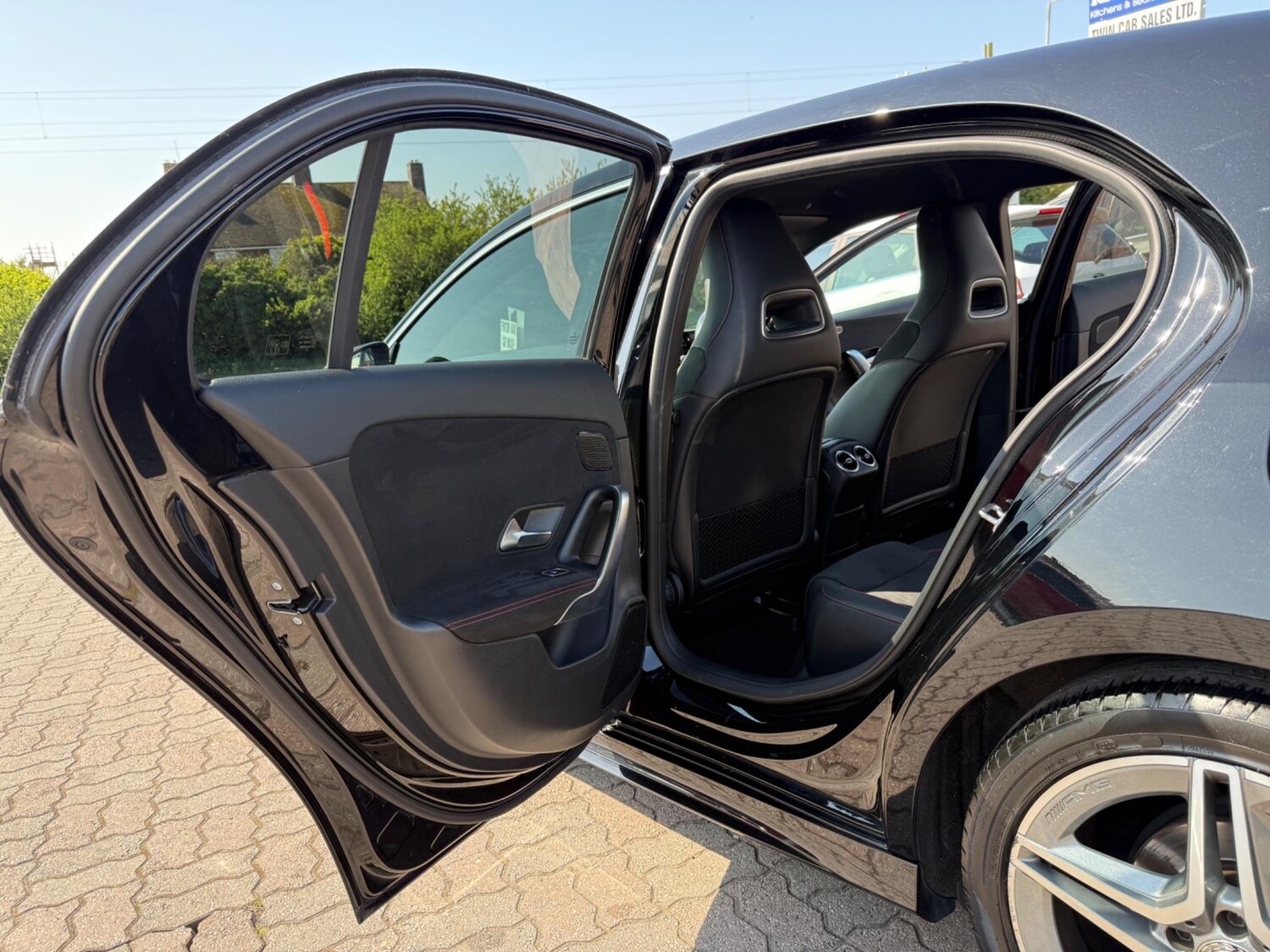 Vehicle 29