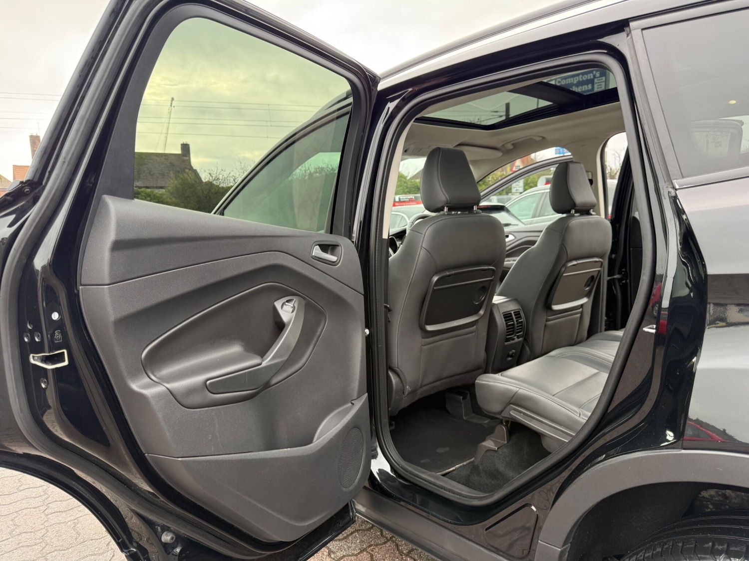 Used Ford Kuga 2018 for sale - 77469180: Photo 32