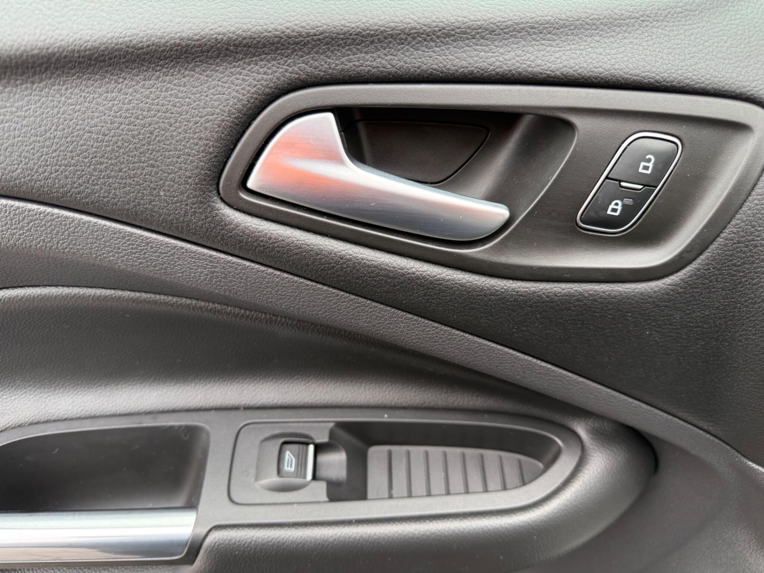 Used Ford Kuga 2018 for sale - 77469180: Photo 37