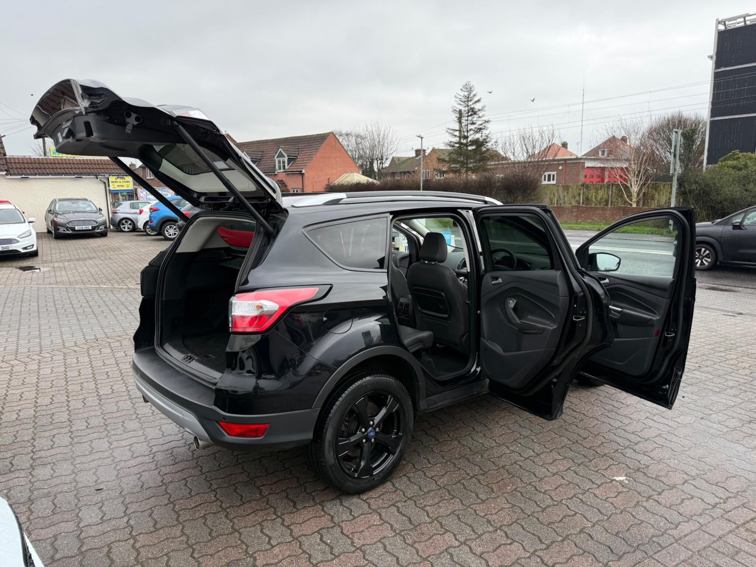 Used Ford Kuga 2018 for sale - 77469180: Photo 47