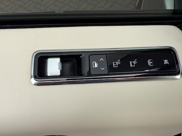 Used Land Rover Range Rover 2018 for sale - 74485622: Photo 37
