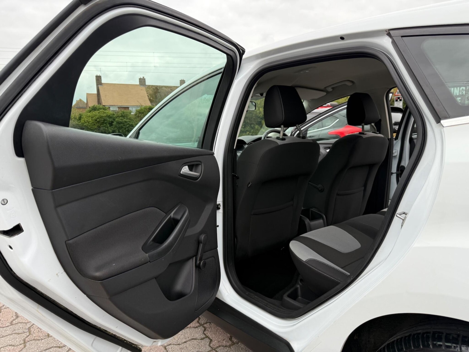 Used Ford Focus 2012 for sale - 76282696: Photo 27