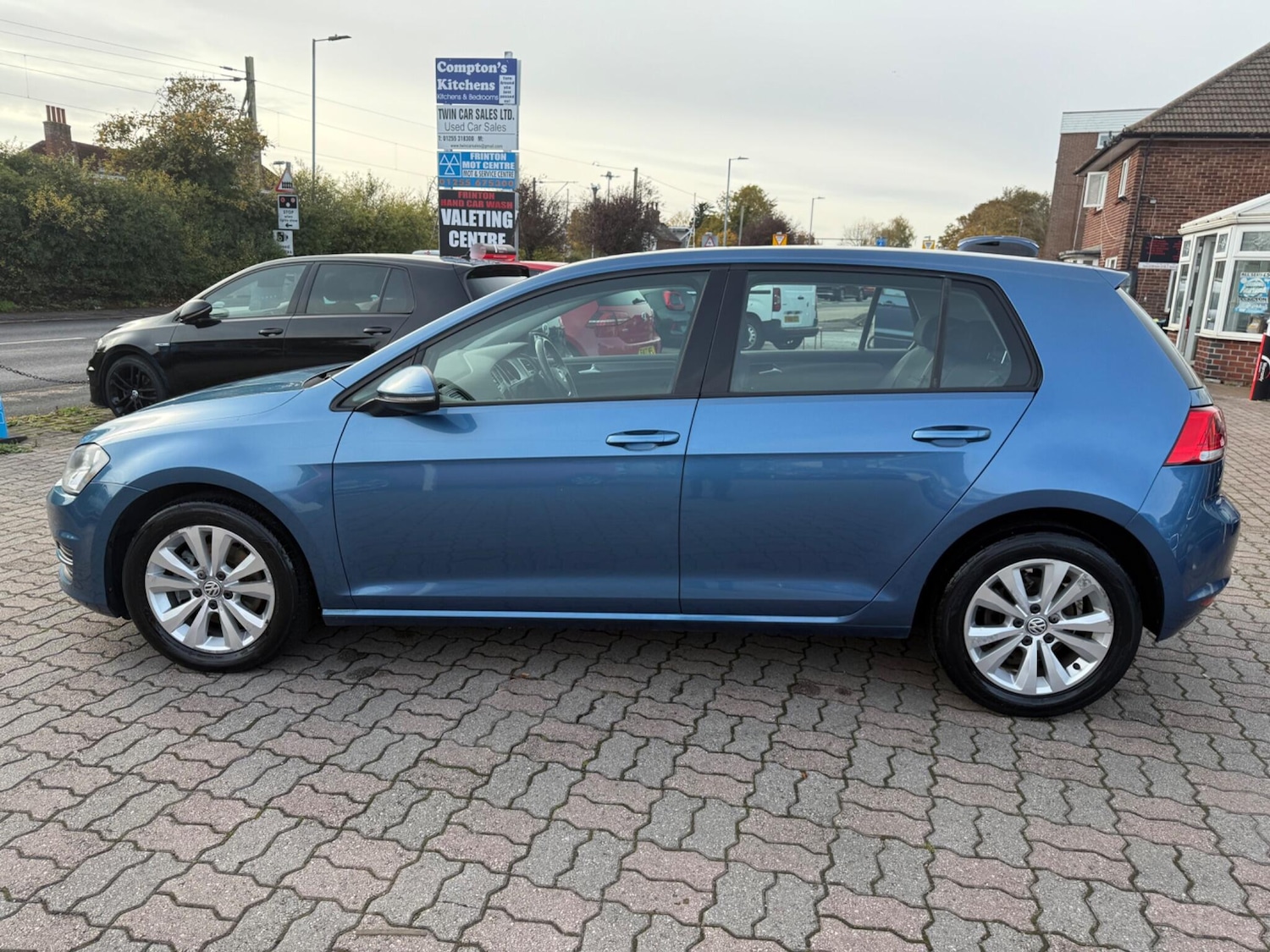 Used Volkswagen Golf 2013 for sale - 76992355: Photo 5