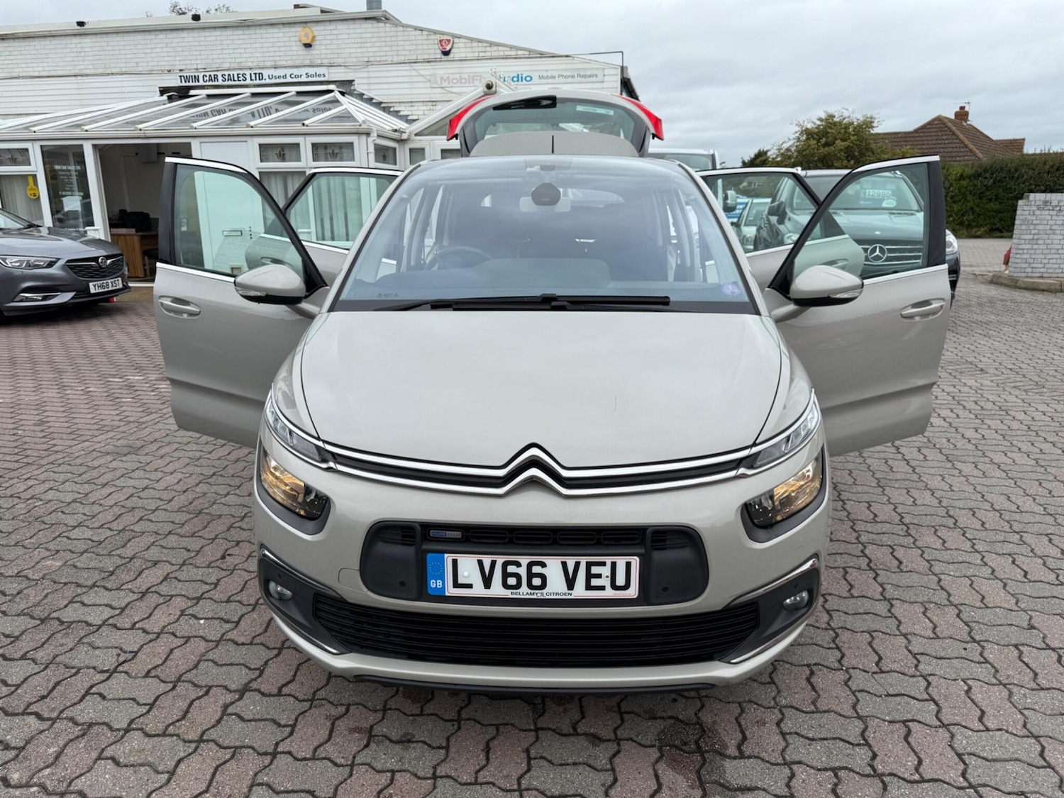 Vehicle 42