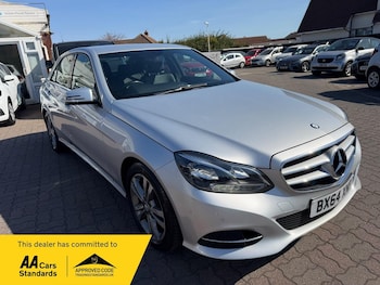 Used Mercedes-Benz E Class 2014 for sale - 79471721: Photo