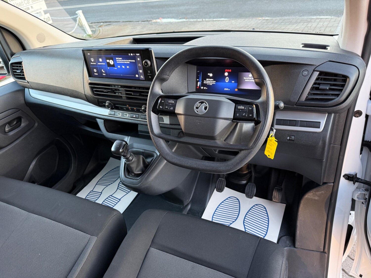 Used Vauxhall Vivaro 2024 for sale - 76659172: Photo 3