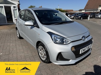 Used Hyundai i10 2017 for sale - 78428975: Photo