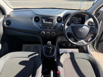 Used Hyundai i10 2017 for sale - 78428975: Photo